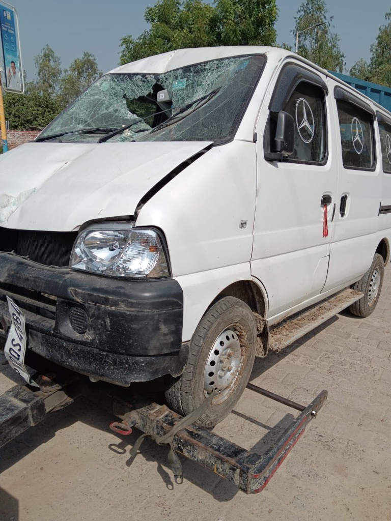 Accident Vehicle Towing Lucknow