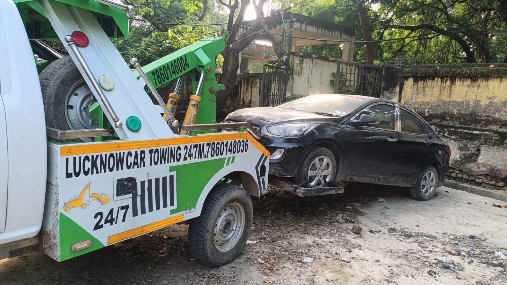 Lucknow Towing Fleet Action